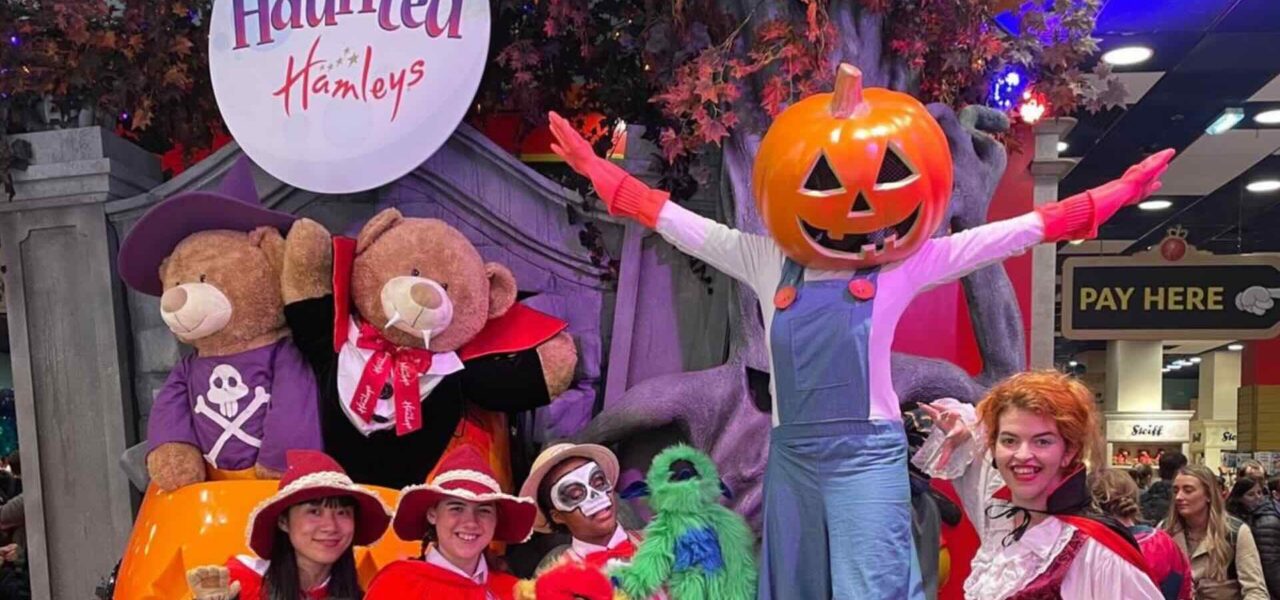 Halloween-Pumpkin-Stilt-Walkers-For-Hire