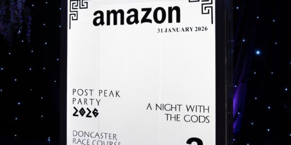 Magazine-Photo-Booth-Branded-Promotion