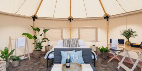 Premium-Glamping-Tents-Festivals