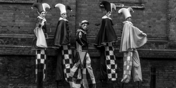 Circus-Jester-Stilt-Walkers-Family-Fun-Day-Events