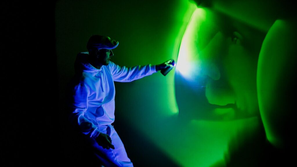 Live light painting graffiti artist.