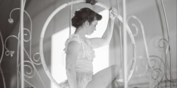 Birdcage-Aerial-Artist-Corporate-Event