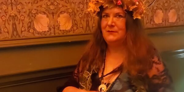 Tarot-Reader-For-Hire