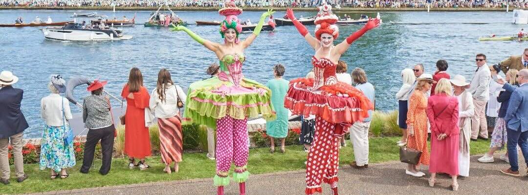 Cupcake-Stilt-Walkers-Community-Events