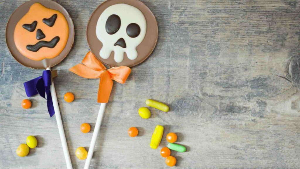 Themed treats for fun Halloween footfall ideas.