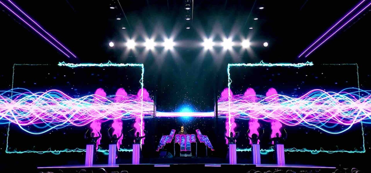 Musician-Entertainment-Hire-Large-Scale-Events
