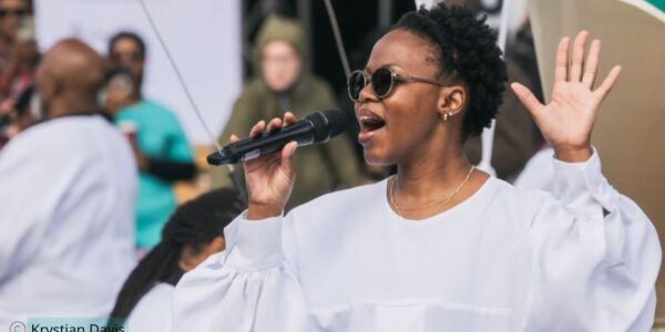 UEL-Wow-Factor-Bespoke-Show-Choir