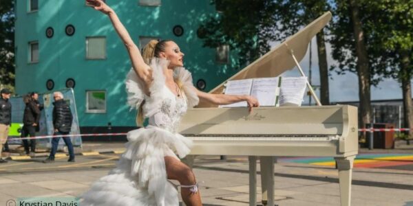 UEL-Wow-Factor-Bespoke-Show-Public-Events
