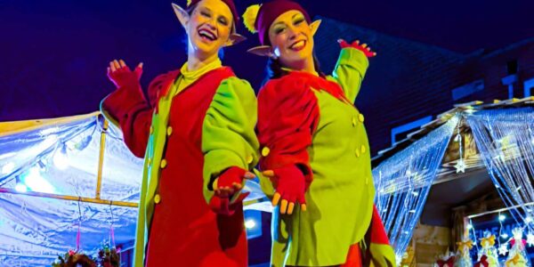 Comedy-Stilt-Walking-Elves-Christmas-Themed-Events