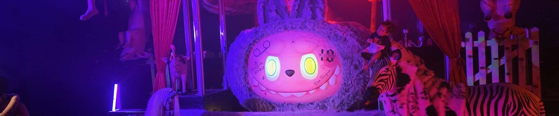 Fever-Dream-Stage-Design-and-Props
