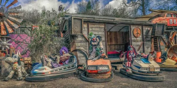 Halloween-Horror-Clown-Crew-Theme-Park