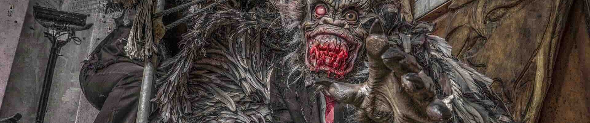 Scary-Monkey-Halloween-Act