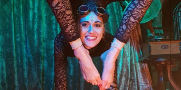Steampunk-Acrobat-Halloween-Contortionist