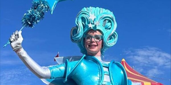 Walkabout-Fairy-Godmother-and-Tooth-Fairy-Festivals