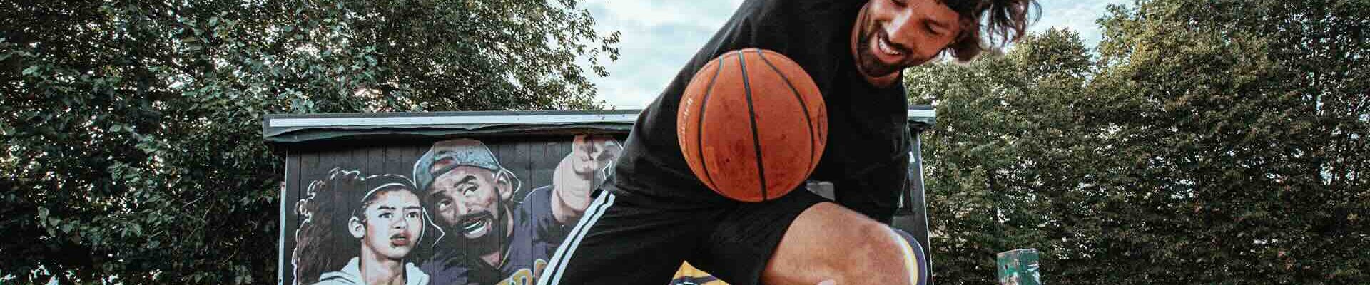 Basketball-Freestyle-Performer-Fan-Zones