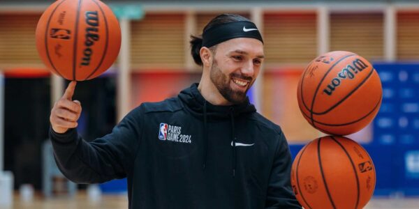 Basketball-Freestyle-Performer-Public-Events