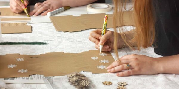 Christmas-Cracker-Making-Workshop