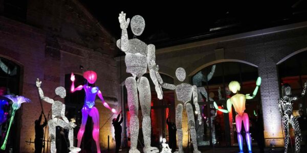 Giant-Walkabout-Puppets