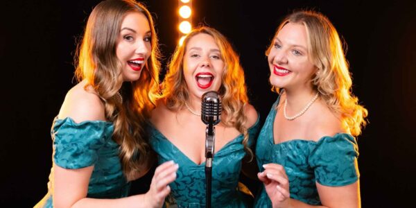 Vintage-Harmony-Trio