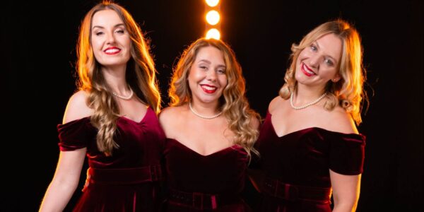 Vintage-Harmony-Trio-Gala-Dinners