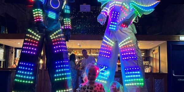 ED-Robot-Stilt-Walkers-Family-Events