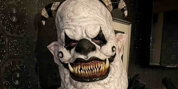 Horror-Clown-Act