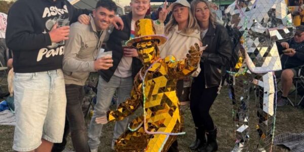 LED-Mirror-Men-Posing-With-Festival-Guests