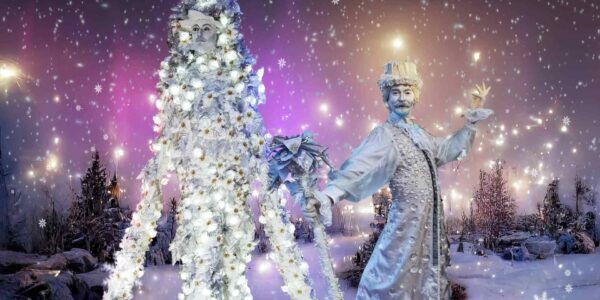 jack-frost-aurora-winter-walkabout-snow-scene