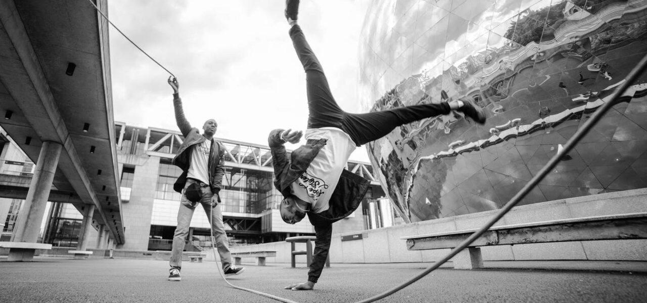 Double-Dutch-Handstand-Trick-Black-And-White