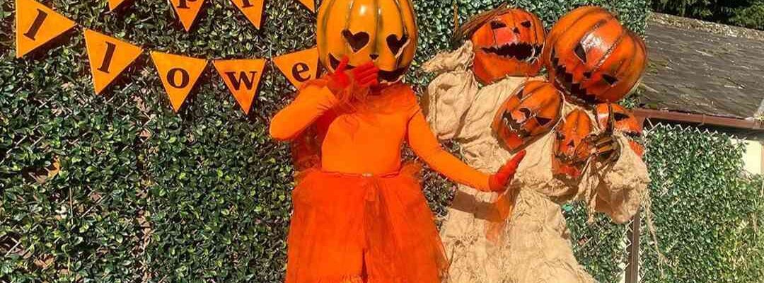 Halloween-Pumpkin-Stilt-Walkers Halloween-Pumpkin-Stilt-Walkers