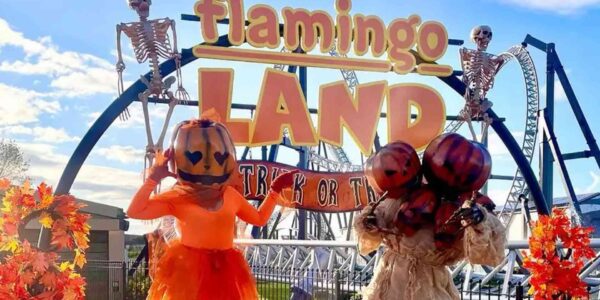Halloween-Stilt-Walking-Entertainment-Theme-Park