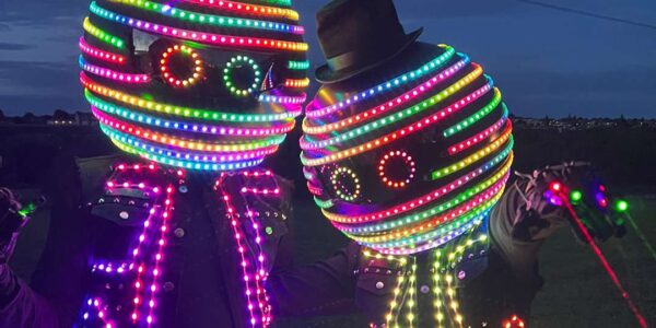 LED-Pixel-Head-Dancers-Close-Up