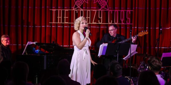 Marilyn-Monroe-Singing-Lookalike